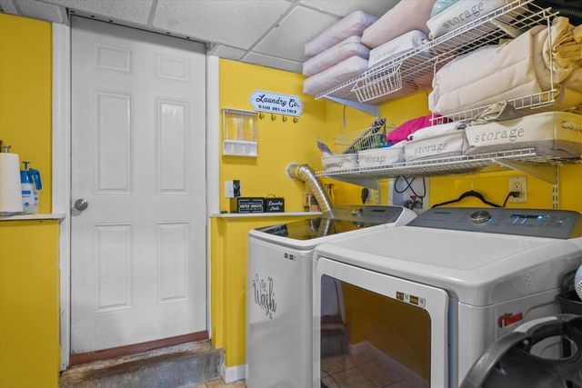 13 Craven Terrace, Derry, NH 03038