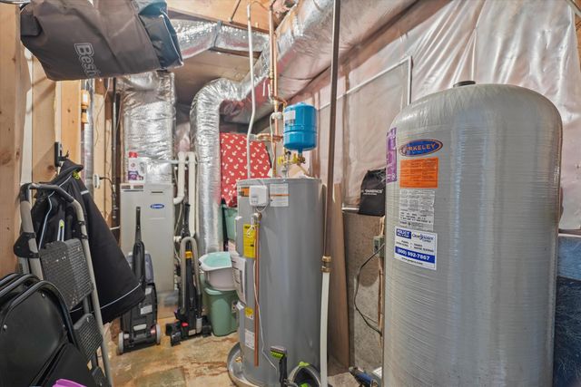 13 Craven Terrace, Derry, NH 03038