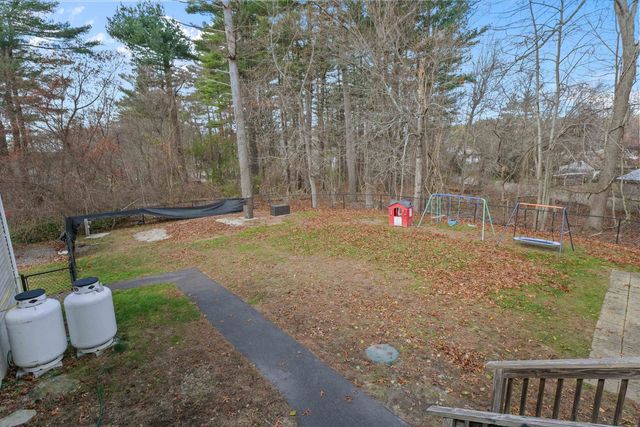 13 Craven Terrace, Derry, NH 03038