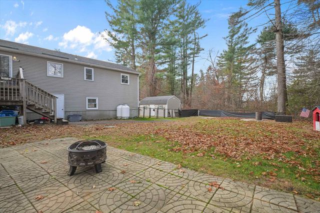 13 Craven Terrace, Derry, NH 03038