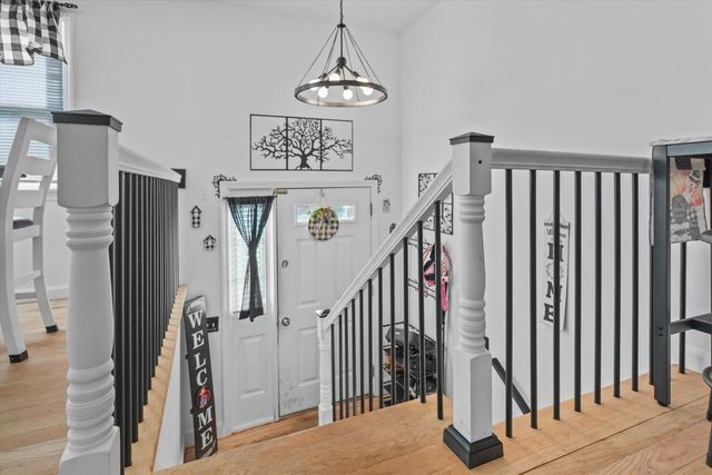 13 Craven Terrace, Derry, NH 03038