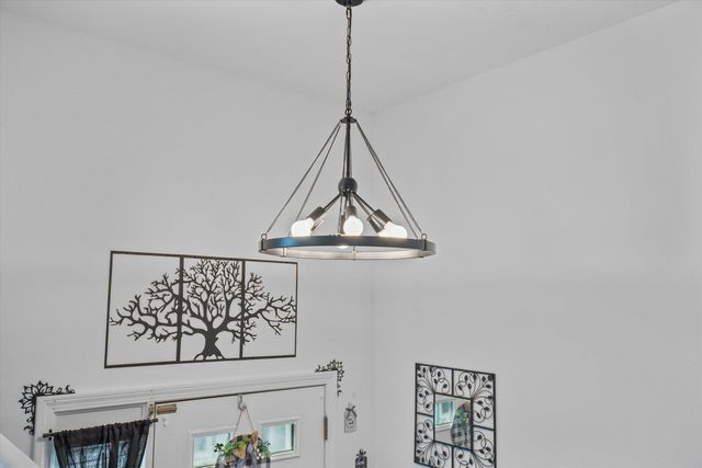 13 Craven Terrace, Derry, NH 03038