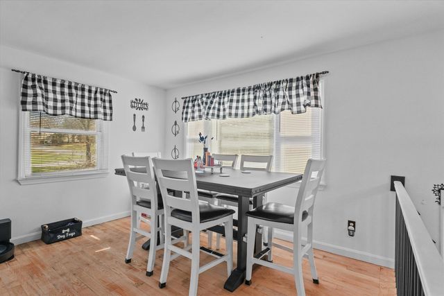 13 Craven Terrace, Derry, NH 03038