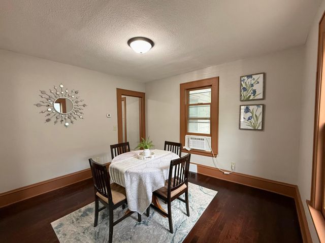 324 Topping Street, Saint Paul, MN 55117