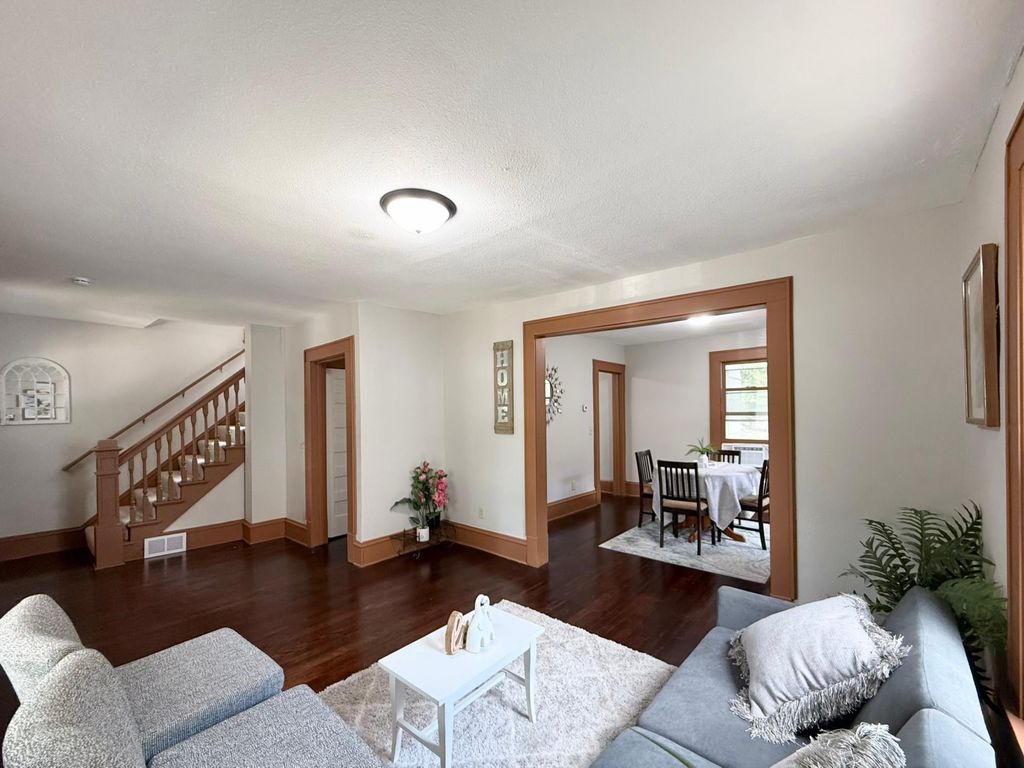 324 Topping Street, Saint Paul, MN 55117 — photo 4