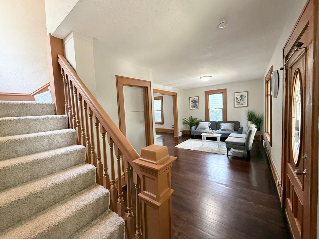 324 Topping Street, Saint Paul, MN 55117 — photo 5