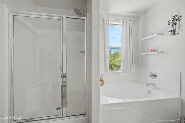 1821 E PATRICK Lane, Phoenix, AZ 85024