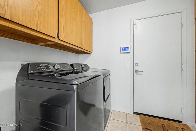 1821 E PATRICK Lane, Phoenix, AZ 85024