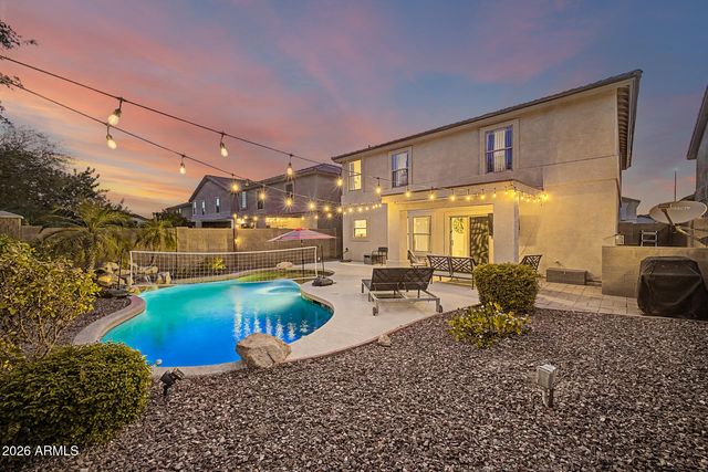 1821 E PATRICK Lane, Phoenix, AZ 85024