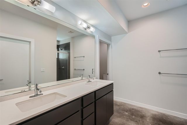 301 W Stassney LN 16, Austin, TX 78745