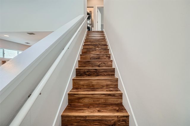 301 W Stassney LN 16, Austin, TX 78745