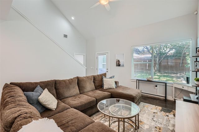 301 W Stassney LN 16, Austin, TX 78745