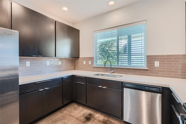 301 W Stassney LN 16, Austin, TX 78745