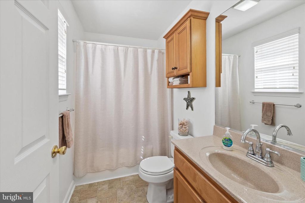 Image 18 of property listing at 2032 PONDTOWN RD, Chestertown, MD 21620