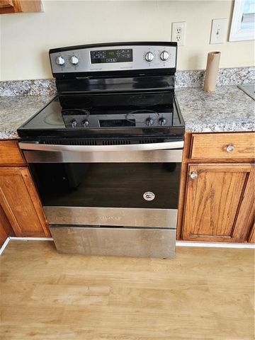 2315 Oakland Spring Drive, Snellville, GA 30039