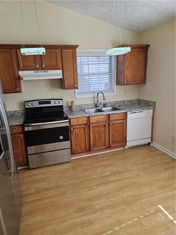 2315 Oakland Spring Drive, Snellville, GA 30039