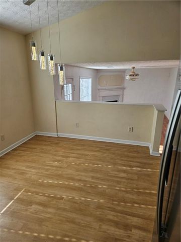 2315 Oakland Spring Drive, Snellville, GA 30039