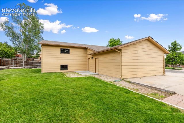 2318 Thornhill Drive, Colorado Springs, CO 80920