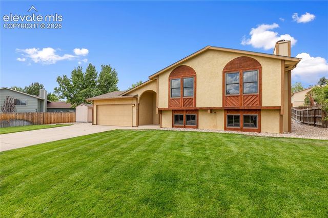 2318 Thornhill Drive, Colorado Springs, CO 80920