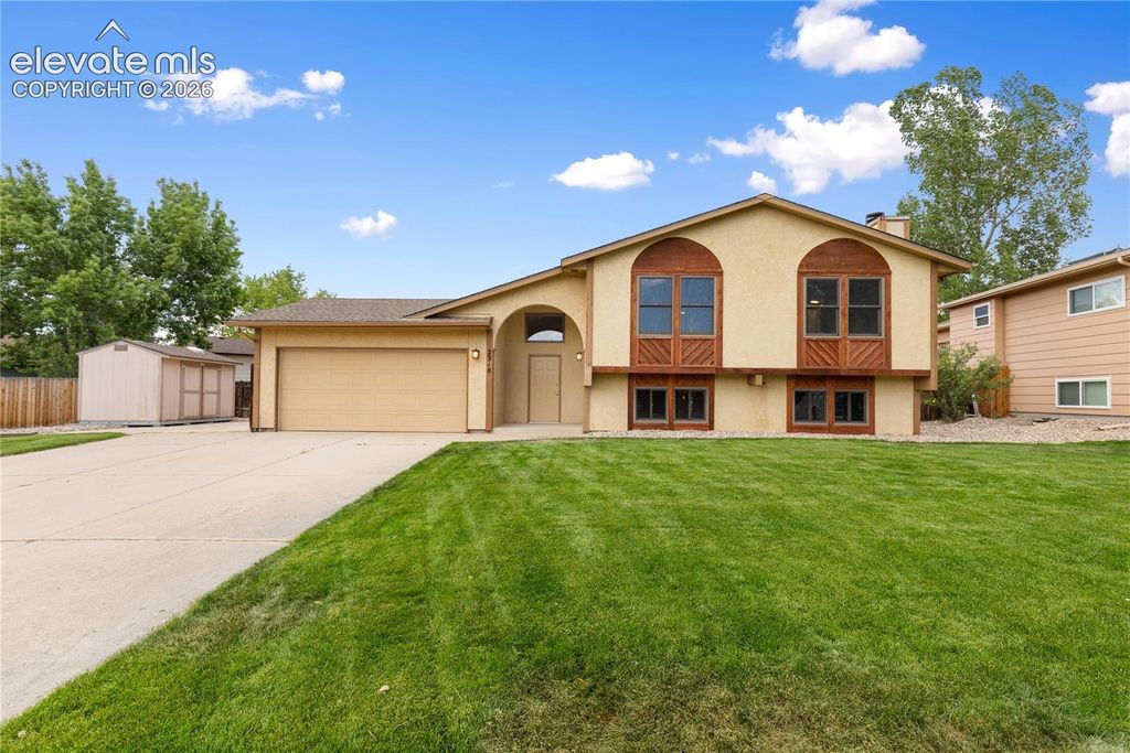 2318 Thornhill Drive, Colorado Springs, CO 80920