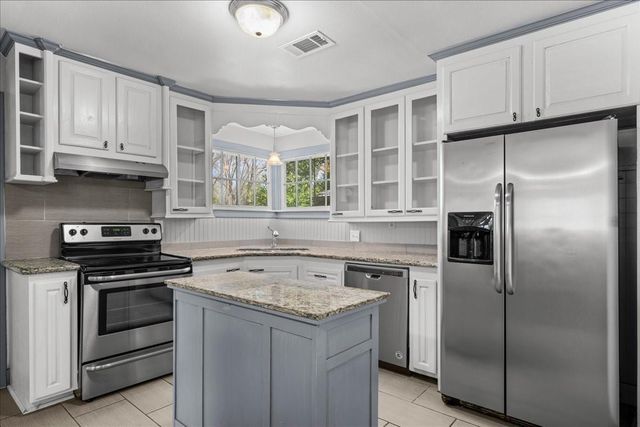 1107 Washington Street, Brenham, TX 77833