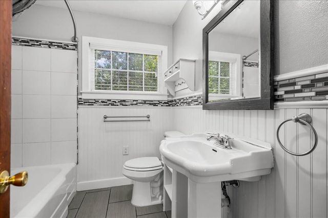 1107 Washington Street, Brenham, TX 77833