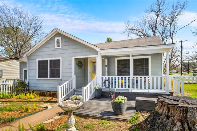 1107 Washington Street, Brenham, TX 77833