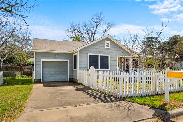 1107 Washington Street, Brenham, TX 77833