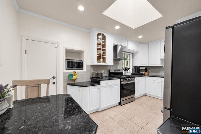 630 Fermery Drive, New Milford, NJ 07646