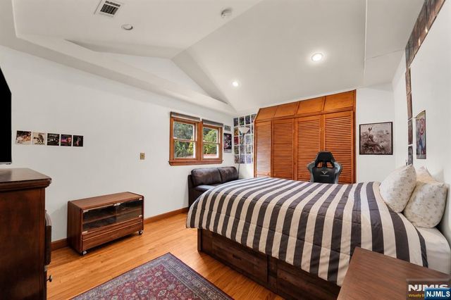 630 Fermery Drive, New Milford, NJ 07646