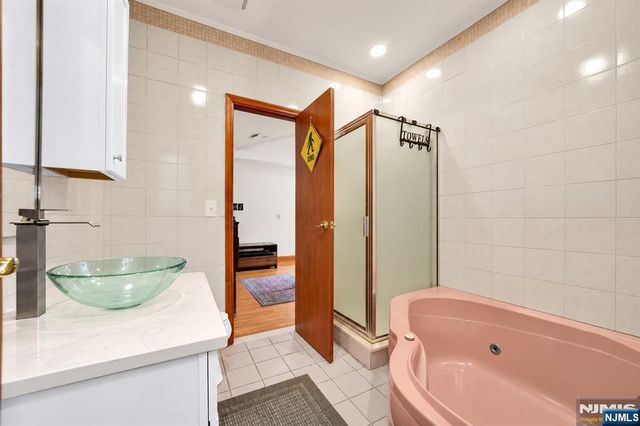 630 Fermery Drive, New Milford, NJ 07646