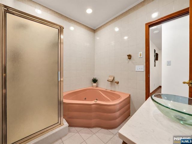 630 Fermery Drive, New Milford, NJ 07646