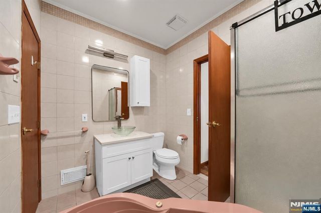 630 Fermery Drive, New Milford, NJ 07646