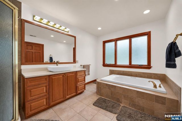 630 Fermery Drive, New Milford, NJ 07646
