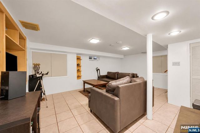 630 Fermery Drive, New Milford, NJ 07646