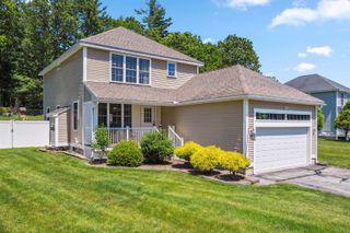 11 Emerson Drive, Derry, NH 03038