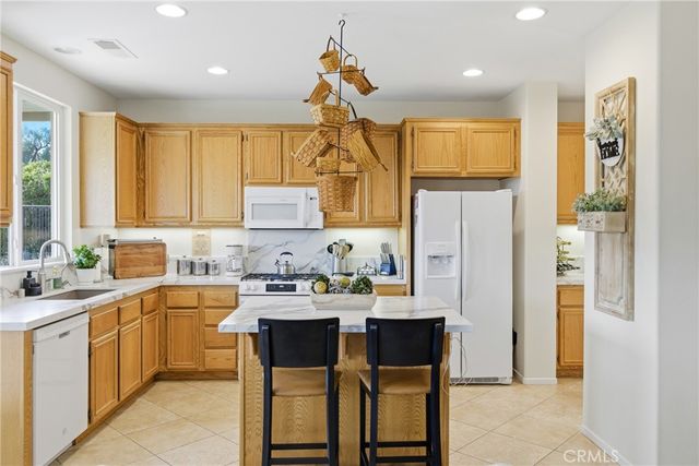 8731 Mann Lane, Hemet, CA 92545