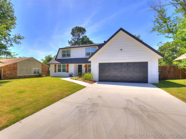 2509 W Broadway Street, Broken Arrow, OK 74012