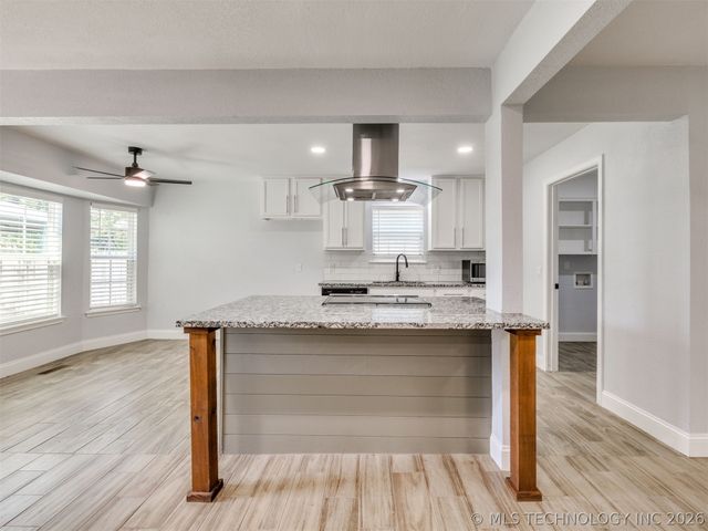 2509 W Broadway Street, Broken Arrow, OK 74012