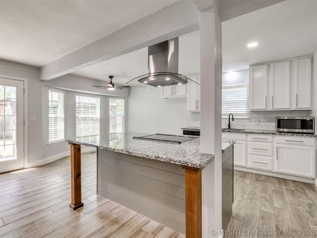 2509 W Broadway Street, Broken Arrow, OK 74012
