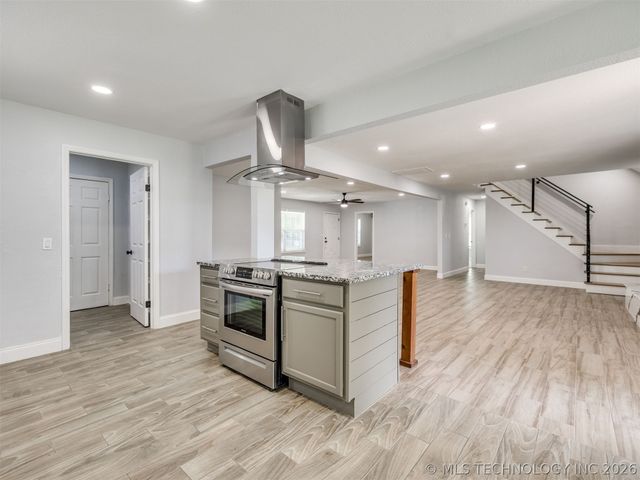 2509 W Broadway Street, Broken Arrow, OK 74012