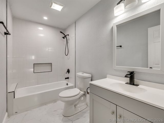 2509 W Broadway Street, Broken Arrow, OK 74012
