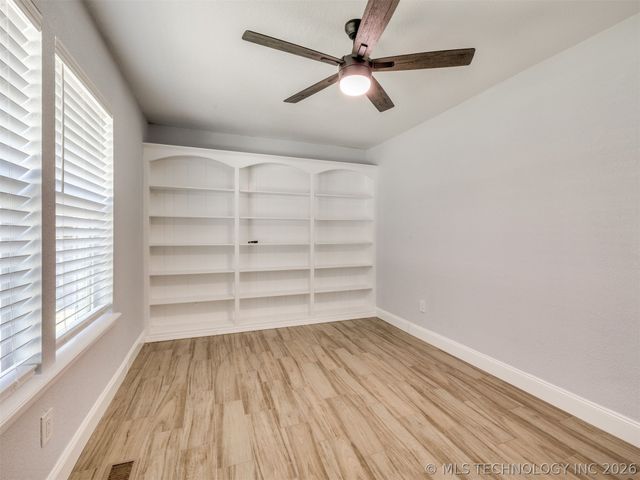 2509 W Broadway Street, Broken Arrow, OK 74012