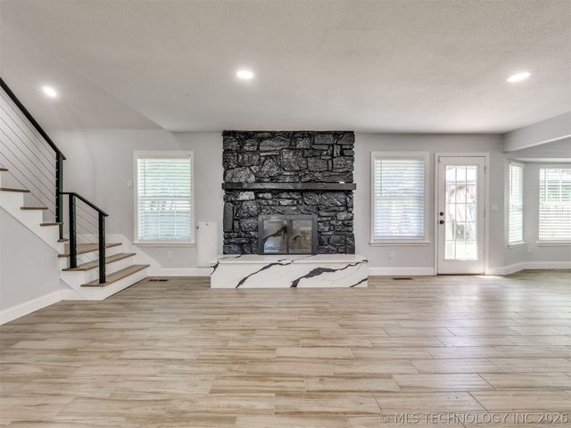 2509 W Broadway Street, Broken Arrow, OK 74012