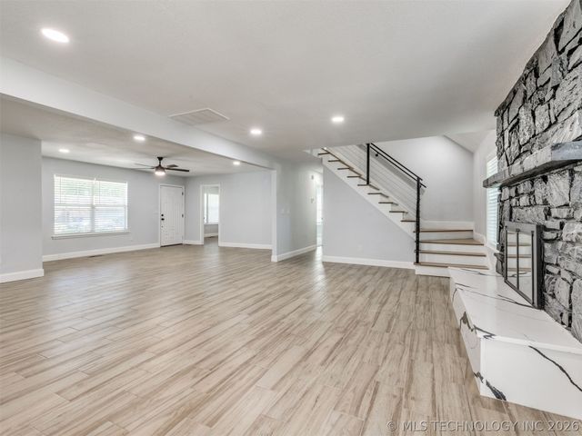 2509 W Broadway Street, Broken Arrow, OK 74012