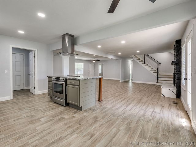 2509 W Broadway Street, Broken Arrow, OK 74012