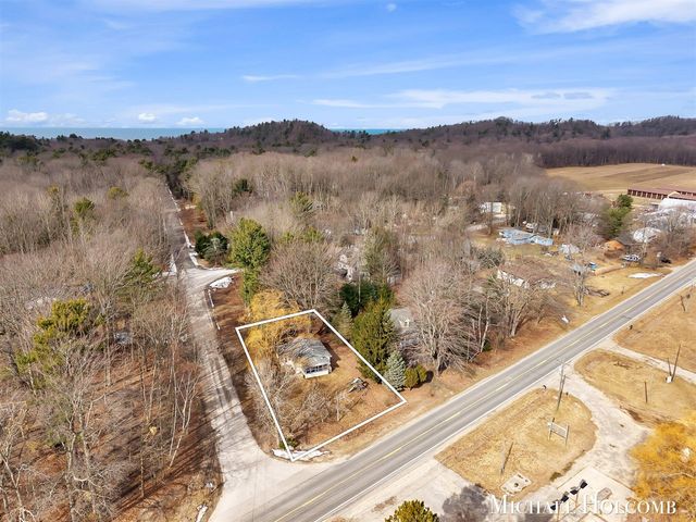 4279 Scenic Drive, Shelby, MI 49455