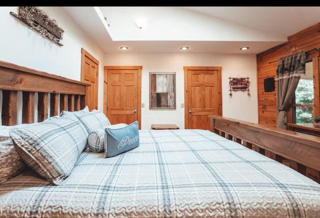 18435 Goat Run Honey Fork Road, Logan, OH 43138