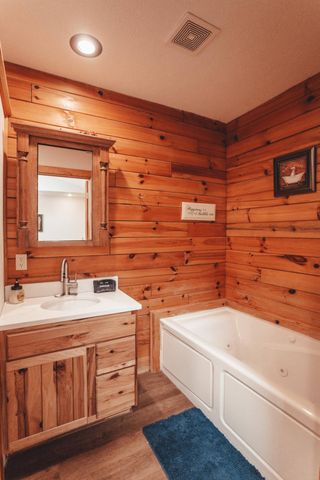 18435 Goat Run Honey Fork Road, Logan, OH 43138