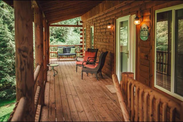 18435 Goat Run Honey Fork Road, Logan, OH 43138